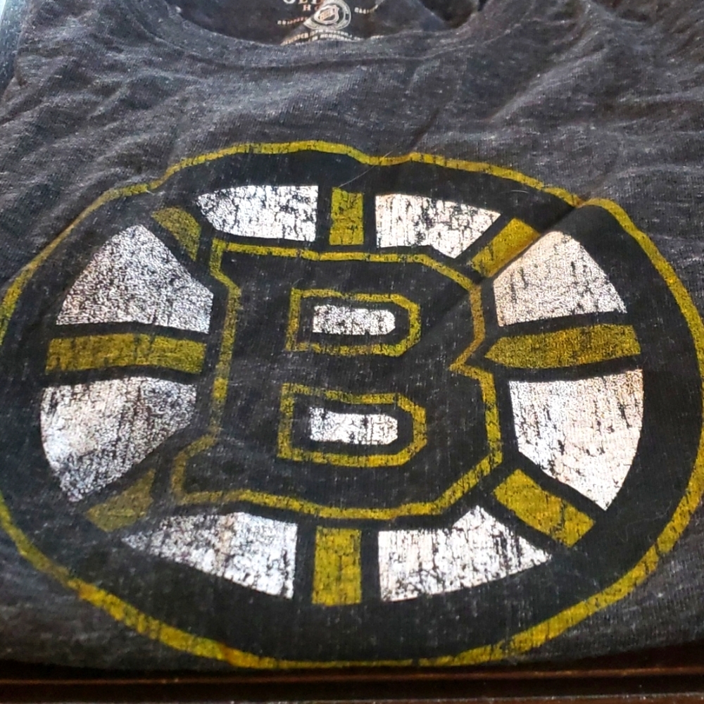 Women's NHL Boston Bruins short sleeve t-shirt